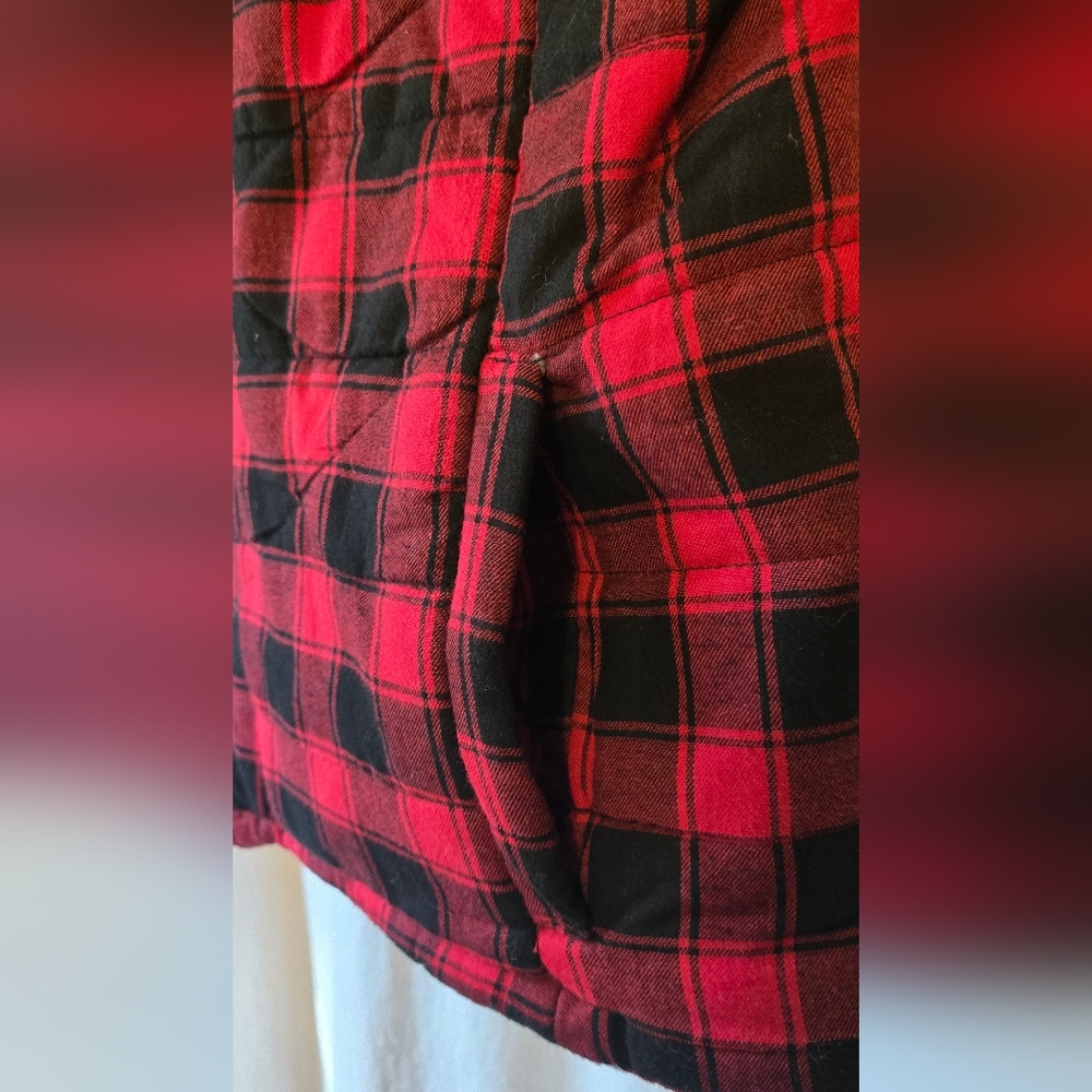 Maurice's Plaid Red and Black Women's Vest - Picture 3 of 6